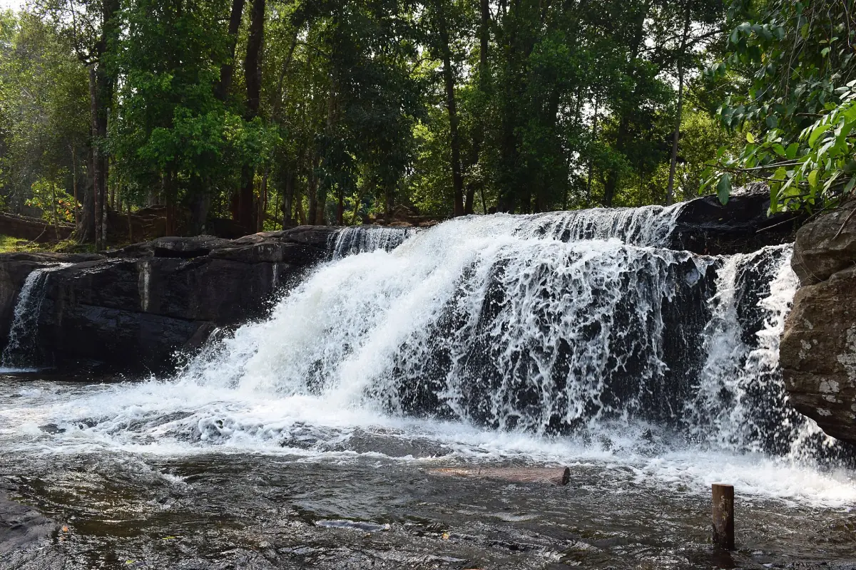 Der Wasserfall am Phnom Kulen